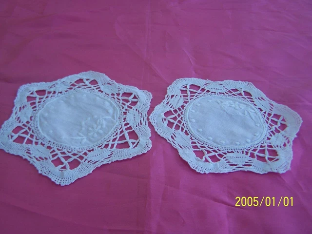 NAPPERON ancien DENTELLE au LACET brodé main : 52 cm - SCHNEEBERG LACE