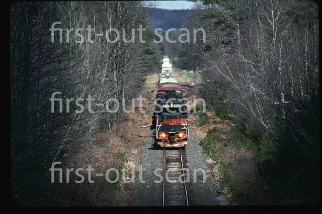 M Original Slide - Maine Central MEC 350 Action WJED Bernardston MA 2002