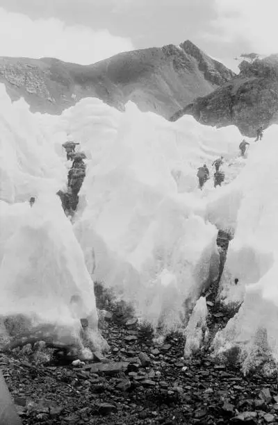 Crossing East Rongbuk Glacier Tibet 30 May 1935 Mount Everest Expe .. Old Photo