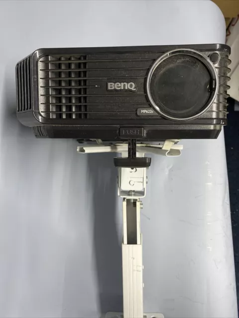 BENQ MP612c DLP DIGITAL CONFERENCE ROOM PROJECTOR with mount