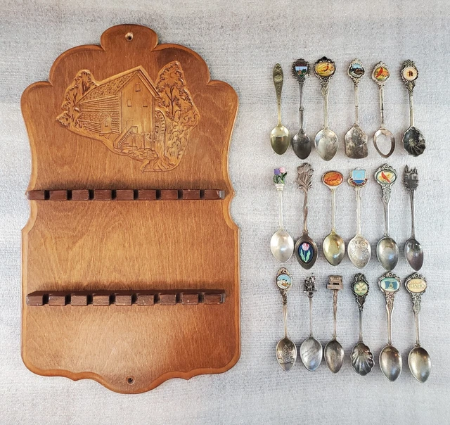 Vintage Wood Souvenir Spoon Wall Rack W 18 Silver/Nickle Silverplate Spoons USA+