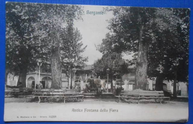 Cartolina Bergamo Antica fontana della fiera