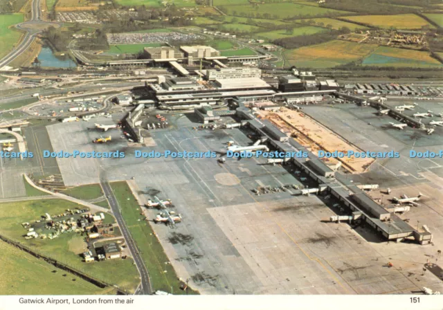 D071832 Gatwick Airport. London from the Air. Charles Skilton and Fry. British A