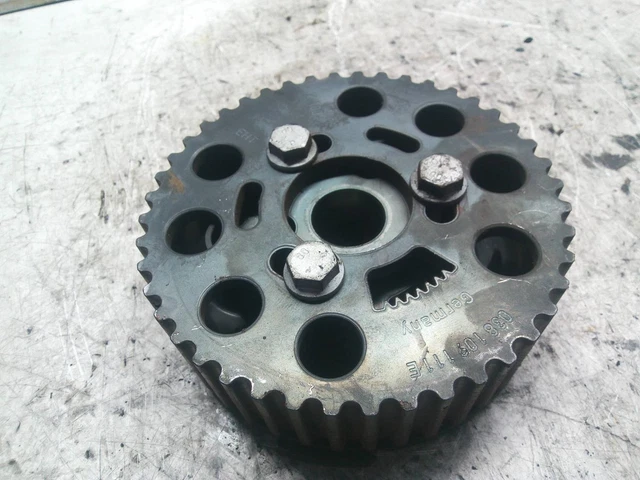 038109111E poulie d arbre à cames pour VOLKSWAGEN CADDY III FURGON 1.9 197181