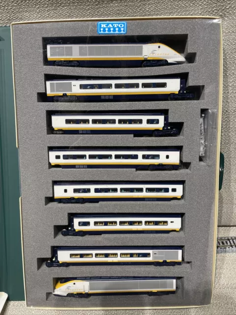 N Scale KATO “Eurostar” 8 Car Set