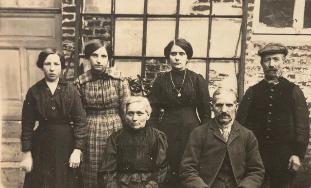 Family Photo Photo North Of France J B Lancalle Flanders 1900 1910