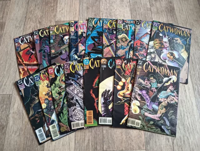 Catwoman Comic Bundle x17 1993 1994 1995 DC Comics Used