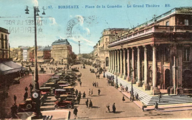 *11226 cpa Bordeaux - Place de la Comédie