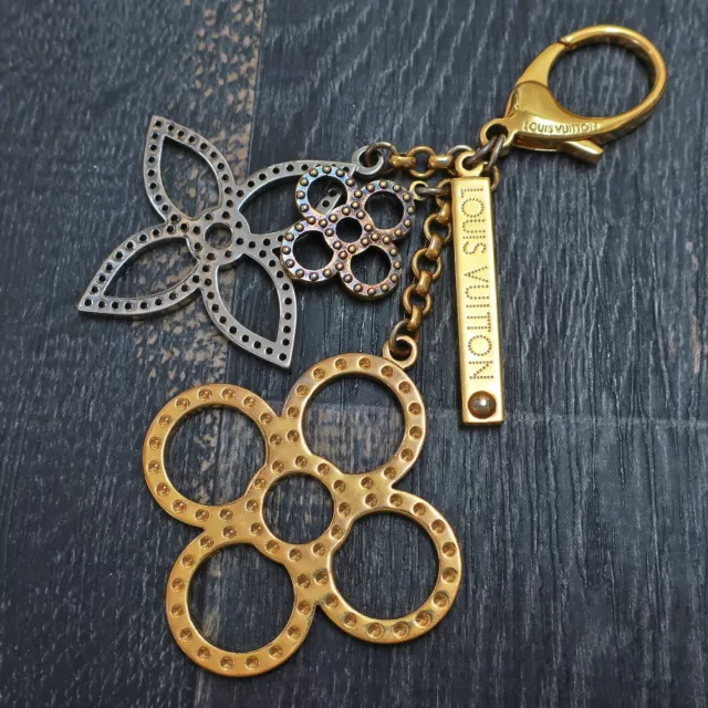 Louis Vuitton LV Gold Plated Monogram Key Ring Chain Bag Charm #9165a Rise-on