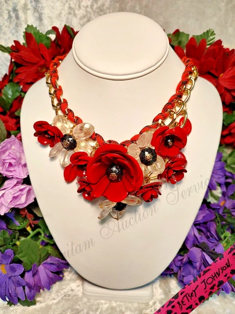Betsey Johnson Beautiful And Bold Red Flower Choker/Necklace, Brand New