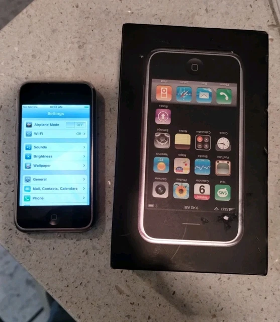 APPLE IPHONE 1ST Generation - 8GB - Black A1203 (GSM) 2G MA712LL/A