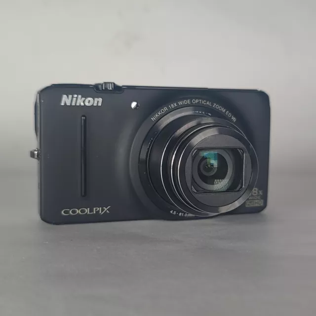 Nikon CoolPix S9200 16,0Mp Digital Camera 18x Black Original Box SD Card - Good