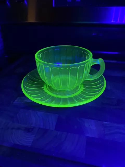 RARE Vintage Federal Uranium Vaseline Green Depression Glass teacup and saucer