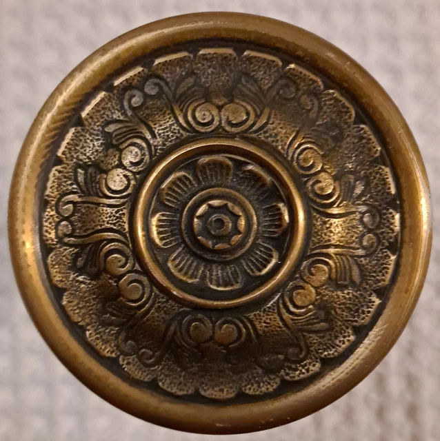 4 Lrg Antique Victorian Brass Curtain Drapery Tie Holdback Knobs Medallion 4 In 3