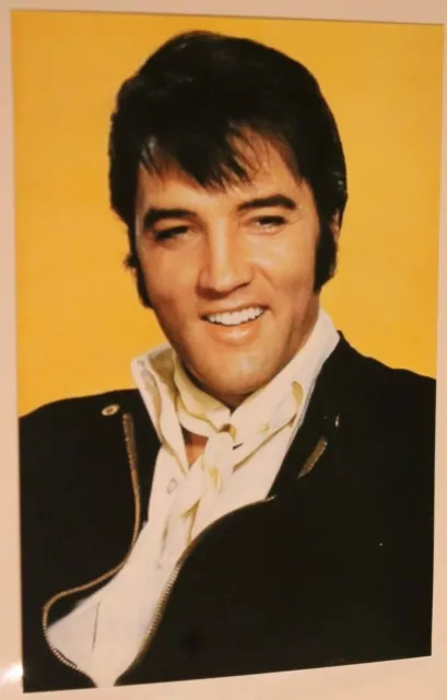Elvis Presley Candid Photo Young Elvis Smiling With Sideburns 4x6 EP3