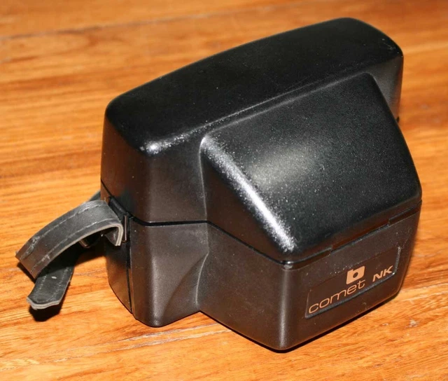Macchina fotografica vintage COMET NK 135 con custodia PER RICAMBI