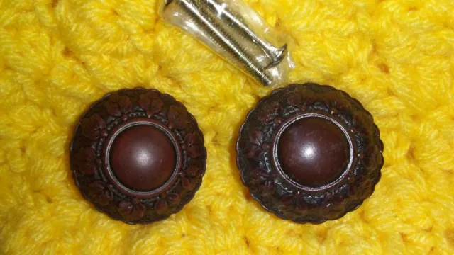20 Leaf Engraved Round Ornate Dark Brown Wooden Knob (20 knobs)