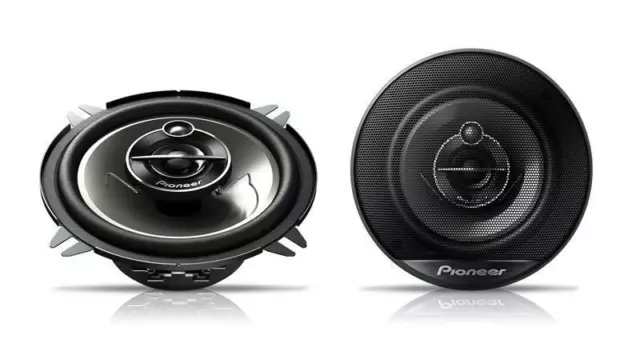 Pioneer TS-G1330f 13cm 5.25" 3 way Coaxial Car Speakers 1 pair 220w inc grilles