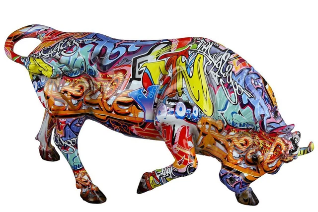 Bunter Stier in Graffiti-Optik: Einzigartige Skulptur aus Kunstharz