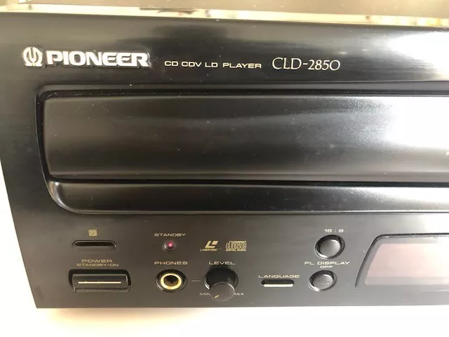 Lecteur laserdisc PIONEER  CLD-2850 + télécommande.........en panne.