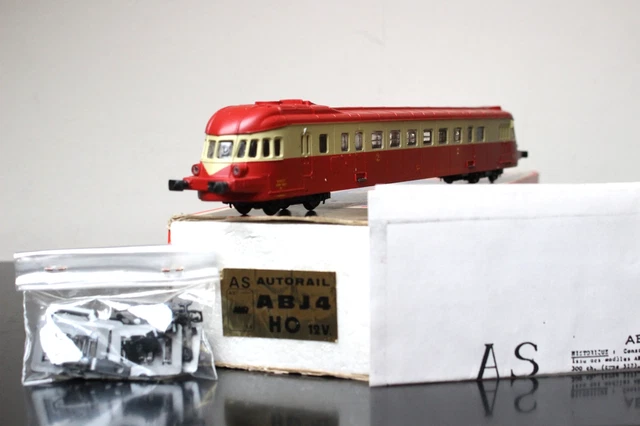 TRAIN HO AUTORAIL marque AS ref.M007 ABJ3 décodeur DCC