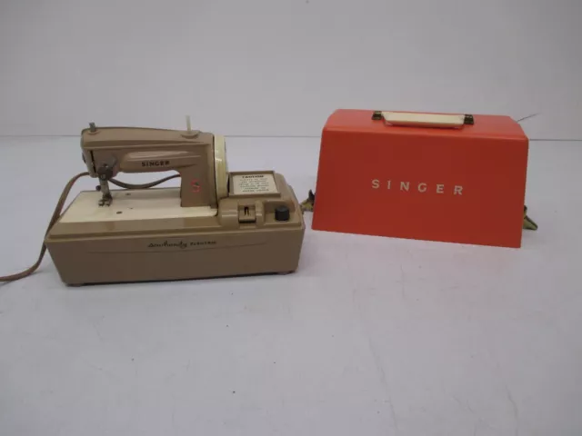 Vtg Singer Model 50D Sewhandy Electric Sewing Machine Child Sized Mini W/ Lid