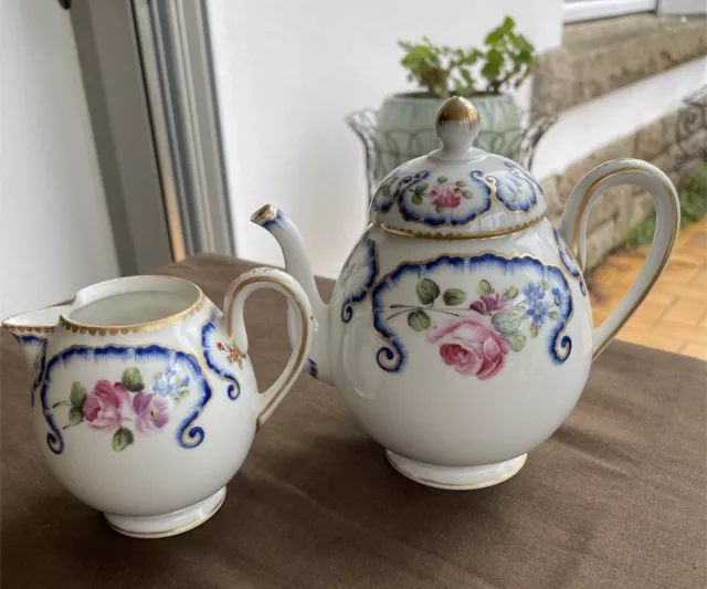 POT A LAIT + THIERE porcelaine peint main qualité SEVRES XIX siècle