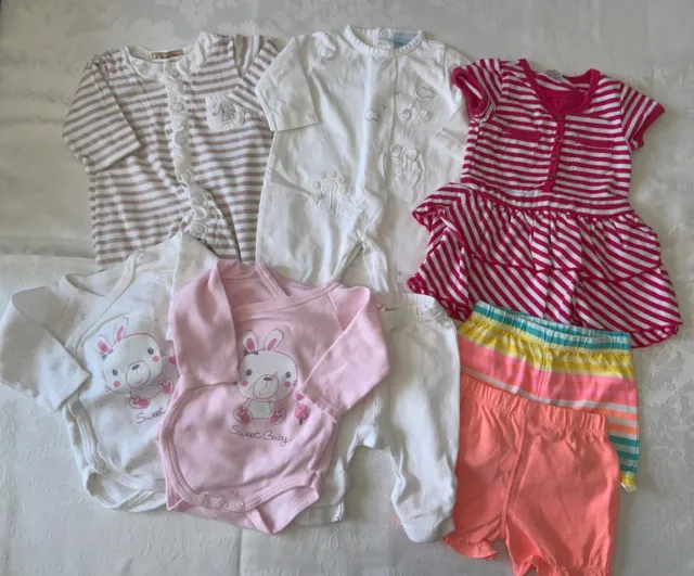 Baby Girls Newborn To 1 Month Bundle 8 Items Summer Thin Light For Warm Weather