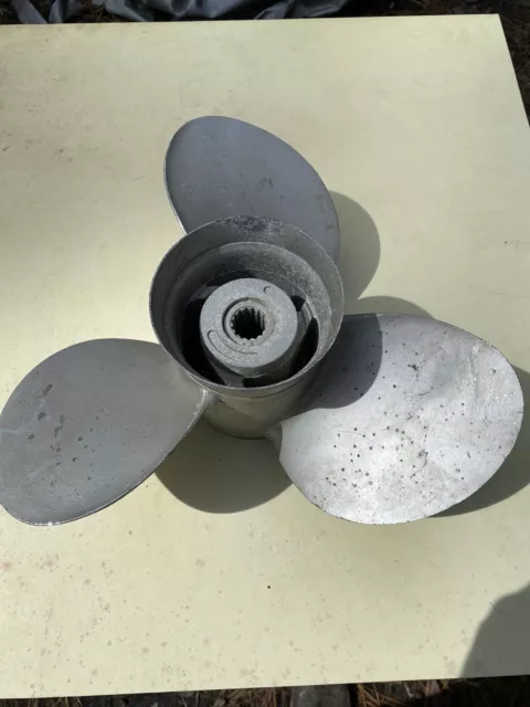 Mercury Mercruiser 15” Pitch Propeller Alpha one 48 78116A 4 15P Mercury Mercruiser 15” Pitch Propeller Alpha one 48 78116A 4 15P