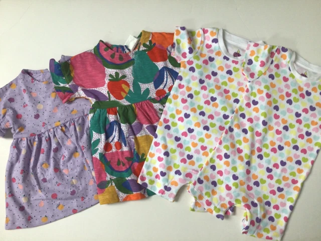 Pacchetto di vestiti per bambine x 4 tuffetti 0-3 mesi