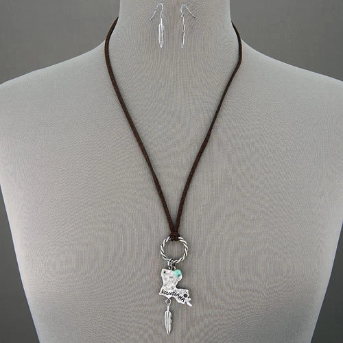Brown Suede Louisiana State Hammered Feather Pendant Necklace With Earrings