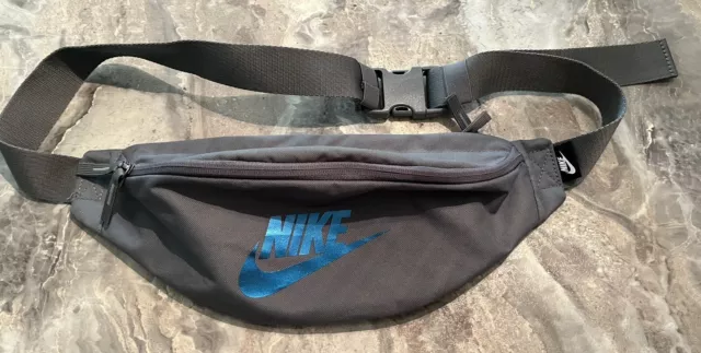 Nike LeBron James Fanny Pack Crossbody Bag Hip Waist Belt DB2478 010  Oversized