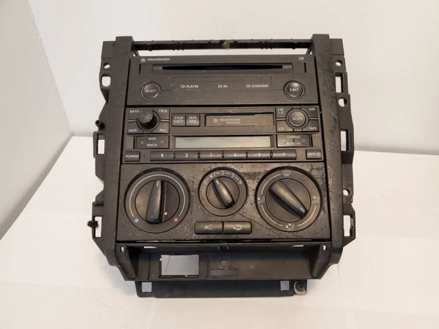 Original VW CD changer / radio stereo Audio Cassette Jetta 2004 - (A-0032)