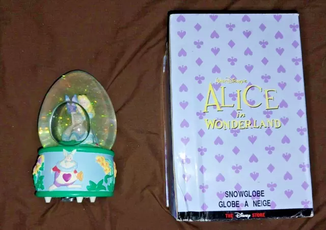 ALICE IN WONDERLAND Snow Globe Walt Disney Plays Playful Melody Disney Snowglobe ALICE IN WONDERLAND Snow Globe Walt Disney Plays Playful Melody Disney Snowglobe