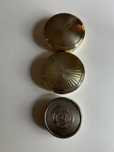 LOT de 3 boites circulaire en argent XIXe siècle. 2