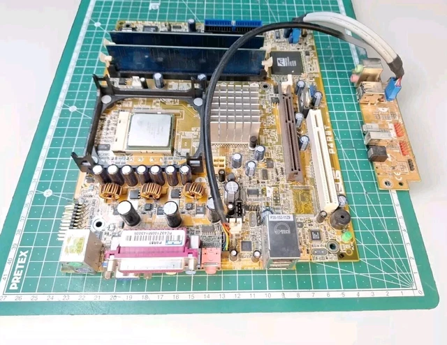 Carte Mère Soltek SL-85MR3-CL Pour Intel Socket 478 Avec Processeur Intel 2.00 GHz, DDR2, PCIe, VGA