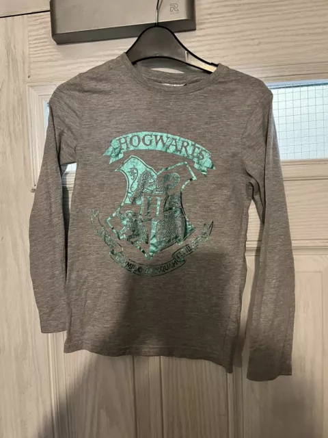 Tesco/Harry Potter Boys Grey L/S Hogwarts T Shirt Age 8-9 Years