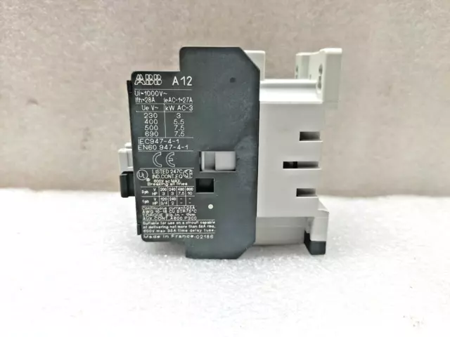 ABB A12-30-01 SCHÜTZ 110V 50Hz / 110-120V 60Hz 2