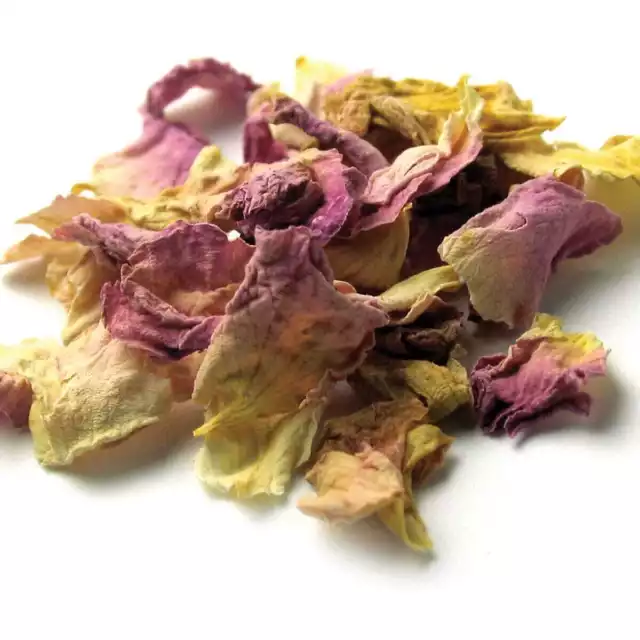 Sosa Dried Red Rose Petals - Captivating Edible Decoration for Cakes, Desserts,