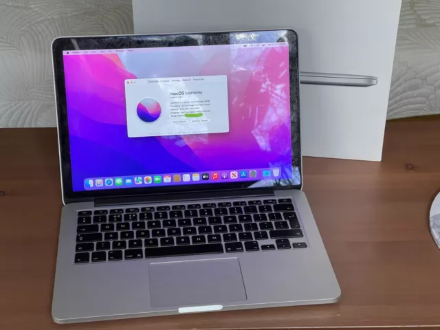 Apple MacBook Pro 13,3" 2015 Core i5 - 2,7 GHz 8 GB RAM 256 GB SSD A1502 molto buono