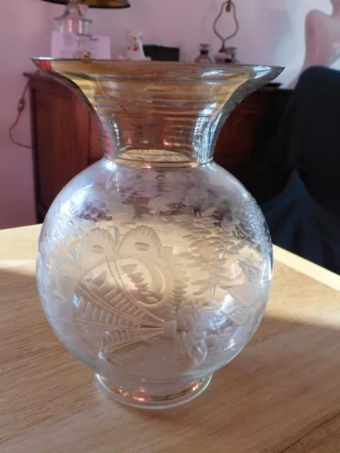 vase en cristal de Bohème a décor de scène de chasse