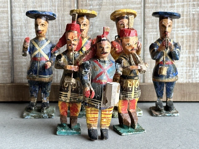 Lot of 7 Antique/Vintage Carved Wooden Miniature Soldiers Folk Figurines Toys