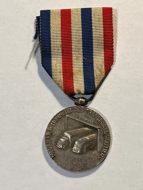 MEDAILLE RF HONNEUR ET PATRIE (Gebraucht) in Les Avanchets für CHF 25