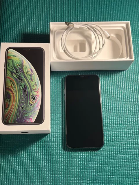 Apple iPhone XS - 64GB - Space Gray (Unlocked) A1920 (CDMA + GSM)