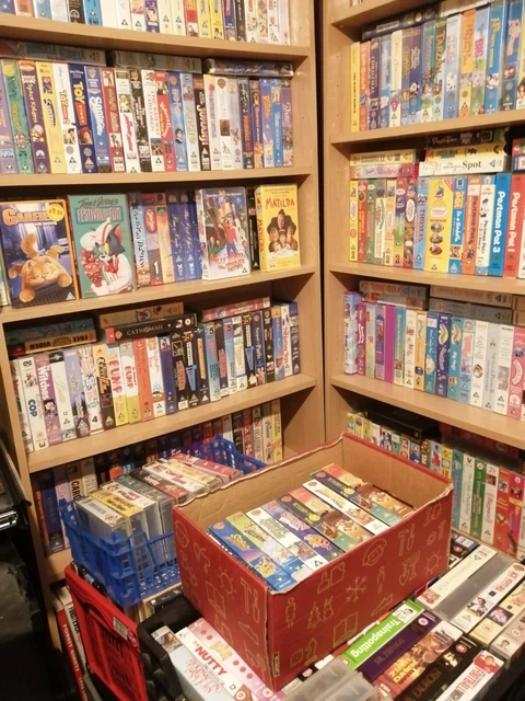 Target Vhs 10 X RANDOM VHS Video Tapes Job Lot Bundle.. certificate 12 £9.99 ...