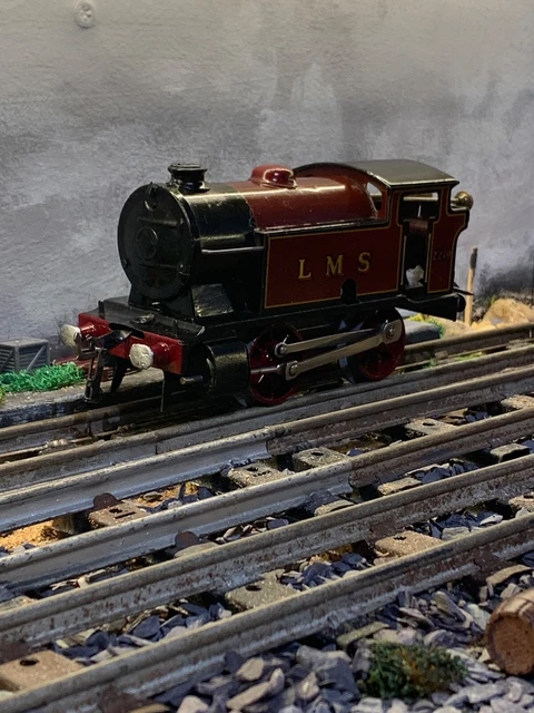 A Hornby Trains gauge O No. 40 clockwork 0-4-0 tank locomotive no. 82011, finished in BR black liver