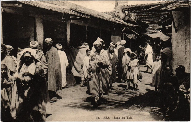 CPA AK MAROC FEZ - Souk du Tala (93372)