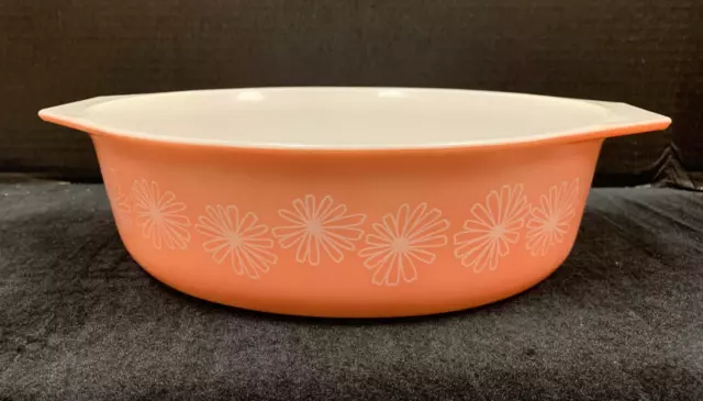 Vintage Pyrex 2 1/2 qt. Pink Daisy Oval Baking Dish