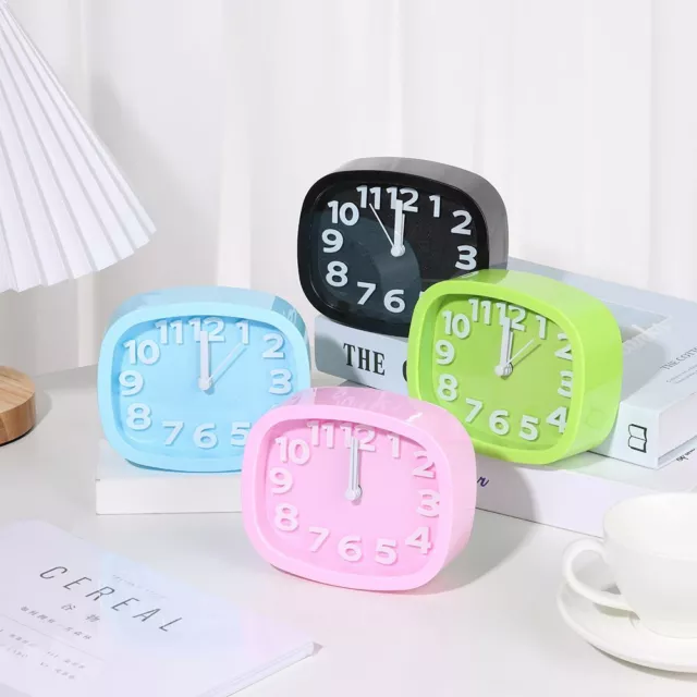 Battery Operated Alarm Clock Quartz No Tick Low Noise Simple Bedside Clocks