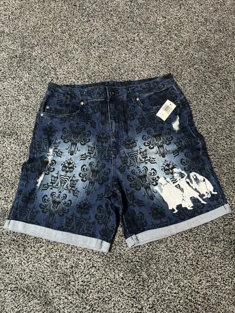 NWT Disney The Haunted Mansion Jean shorts Size Medium Hitchhiking Ghosts